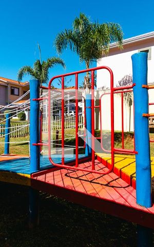 Casa de condomínio à venda com 72m², 2 quartos e 1 vagaÁrea comum - Playground