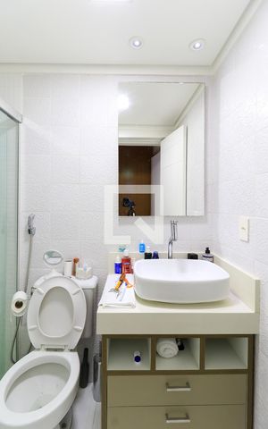 Apartamento à venda com 109m², 3 quartos e sem vaga Apartamento à venda com 109m², 3 quartos e sem vagaBanheiro da Suíte 3