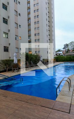 Apartamento à venda com 109m², 3 quartos e sem vaga Apartamento à venda com 109m², 3 quartos e sem vagaÁrea comum - Piscina