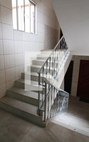 Apartamento à venda com 45m², 2 quartos e 1 vagaEscada