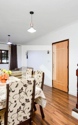 Casa à venda com 275m², 3 quartos e 4 vagasSala