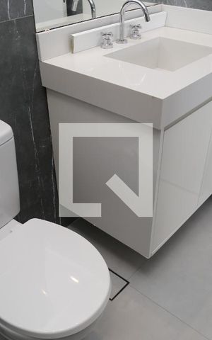 Apartamento à venda com 107m², 3 quartos e 2 vagasBanheiro da Suíte 2