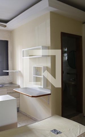 Apartamento para alugar com 20m², 1 quarto e sem vagaQuarto