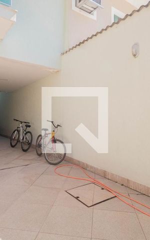 Casa à venda com 400m², 4 quartos e 2 vagas Casa à venda com 400m², 4 quartos e 2 vagasÁrea Externa