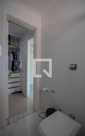Casa à venda com 400m², 4 quartos e 2 vagas Casa à venda com 400m², 4 quartos e 2 vagasBanheiro do Quarto 1