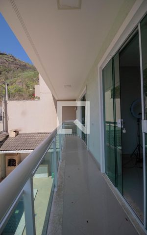 Casa à venda com 400m², 4 quartos e 2 vagas Casa à venda com 400m², 4 quartos e 2 vagasVaranda do Quarto 2