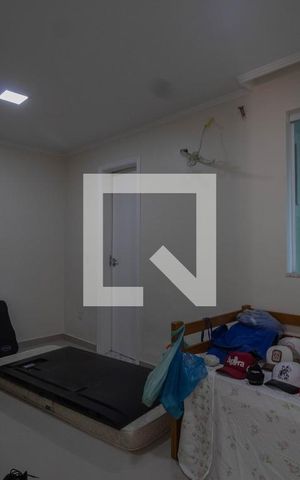 Casa à venda com 400m², 4 quartos e 2 vagas Casa à venda com 400m², 4 quartos e 2 vagasQuarto 4