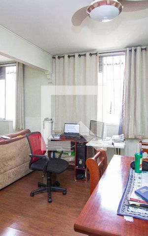 Apartamento à venda com 55m², 2 quartos e 1 vagaSala