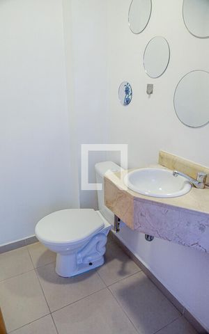 Apartamento para alugar com 136m², 3 quartos e 3 vagas Apartamento para alugar com 136m², 3 quartos e 3 vagasLavabo