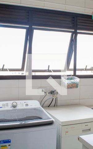 Apartamento para alugar com 130m², 3 quartos e 2 vagas Apartamento para alugar com 130m², 3 quartos e 2 vagasÁrea de Serviço