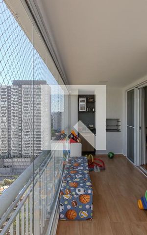 Apartamento à venda com 98m², 3 quartos e 2 vagas Apartamento à venda com 98m², 3 quartos e 2 vagasVaranda