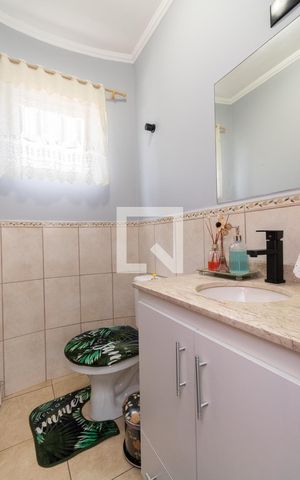 Casa à venda com 187m², 3 quartos e sem vagaLavabo 