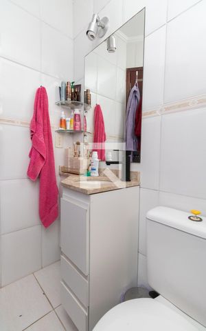 Casa à venda com 187m², 3 quartos e sem vagaBanheiro da Suíte