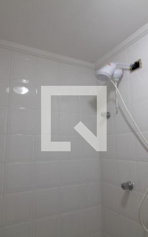 Apartamento à venda com 213m², 3 quartos e 4 vagas Apartamento à venda com 213m², 3 quartos e 4 vagasBanheiro de Serviço
