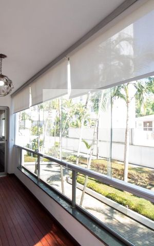 Apartamento à venda com 213m², 3 quartos e 4 vagas Apartamento à venda com 213m², 3 quartos e 4 vagasTerraço