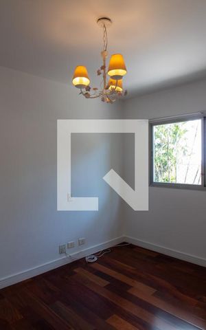 Apartamento à venda com 213m², 3 quartos e 4 vagas Apartamento à venda com 213m², 3 quartos e 4 vagasSuíte 2