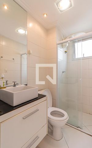 Apartamento à venda com 55m², 2 quartos e 1 vaga Apartamento à venda com 55m², 2 quartos e 1 vagaBanheiro