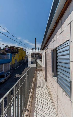 Casa para alugar com 60m², 2 quartos e sem vaga Casa para alugar com 60m², 2 quartos e sem vagaVaranda