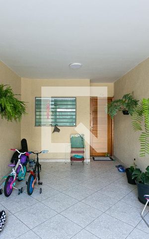 Casa à venda com 170m², 4 quartos e 2 vagasGaragem
