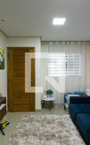 Casa à venda com 170m², 4 quartos e 2 vagasSala