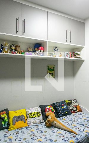 Casa à venda com 170m², 4 quartos e 2 vagasSuíte 2