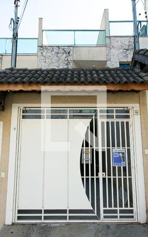 Casa à venda com 170m², 4 quartos e 2 vagasFachada