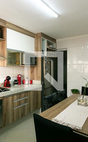 Casa à venda com 170m², 4 quartos e 2 vagasCozinha
