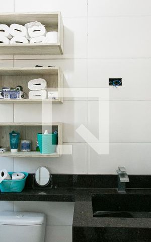 Casa à venda com 170m², 4 quartos e 2 vagasBanheiro da Suíte 1