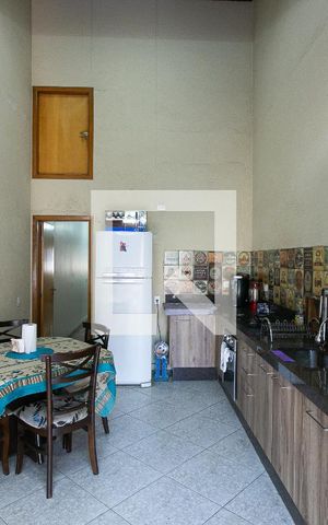Casa à venda com 170m², 4 quartos e 2 vagasEspaço Gourmet