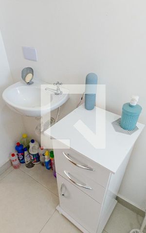 Apartamento à venda com 35m², 2 quartos e sem vaga Apartamento à venda com 35m², 2 quartos e sem vagaBanheiro