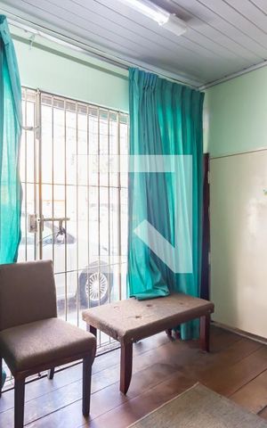 Casa à venda com 280m², 4 quartos e 4 vagas Casa à venda com 280m², 4 quartos e 4 vagasQuarto 2