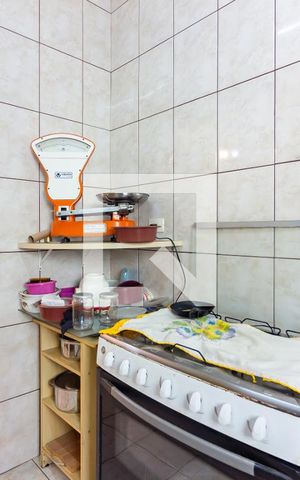 Casa à venda com 280m², 4 quartos e 4 vagas Casa à venda com 280m², 4 quartos e 4 vagasCozinha