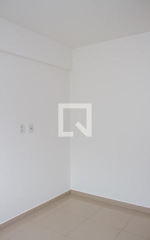 Apartamento à venda com 94m², 4 quartos e 2 vagasQuarto 02