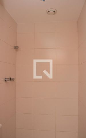 Apartamento à venda com 94m², 4 quartos e 2 vagasBanheiro Social 02
