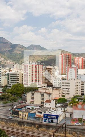 Apartamento à venda com 89m², 3 quartos e 1 vagaÁrea de Serviço - Janela