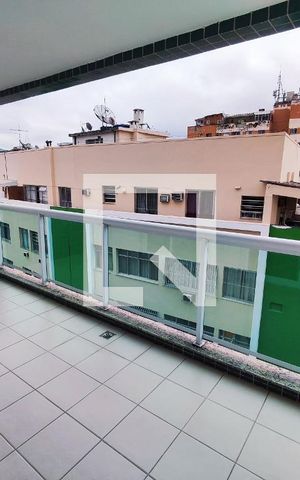 Apartamento à venda com 89m², 3 quartos e 1 vaga Apartamento à venda com 89m², 3 quartos e 1 vagaVaranda