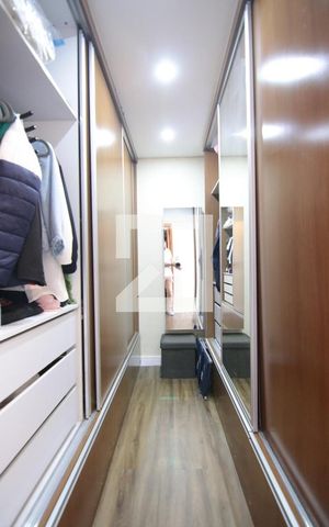Casa à venda com 144m², 3 quartos e 1 vagaCloset