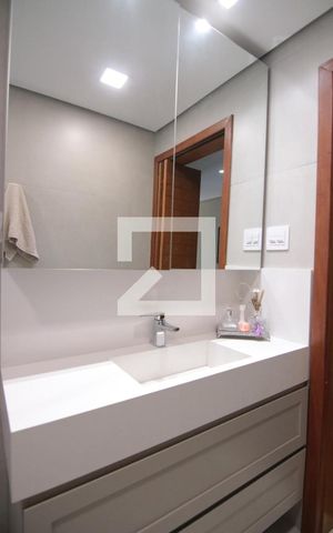 Casa à venda com 144m², 3 quartos e 1 vagaBanheiro