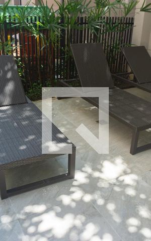 Apartamento à venda com 43m², 2 quartos e sem vagaÁrea comum - Piscina