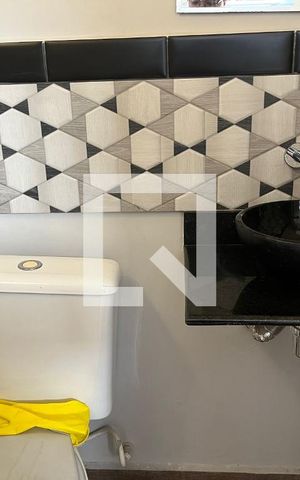 Casa à venda com 270m², 3 quartos e 2 vagas Casa à venda com 270m², 3 quartos e 2 vagasLavabo Externo