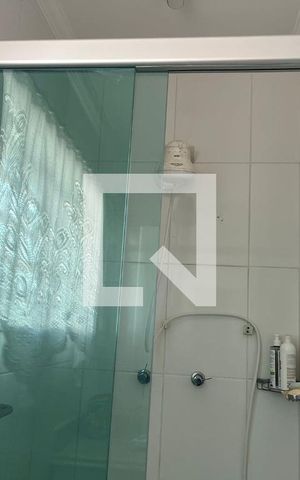 Casa à venda com 270m², 3 quartos e 2 vagas Casa à venda com 270m², 3 quartos e 2 vagasBanheiro Social
