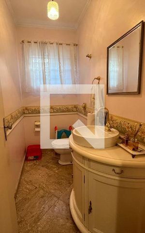 Casa à venda com 270m², 3 quartos e 2 vagas Casa à venda com 270m², 3 quartos e 2 vagasLavabo