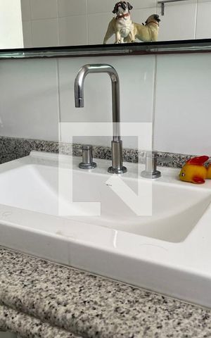 Casa à venda com 270m², 3 quartos e 2 vagas Casa à venda com 270m², 3 quartos e 2 vagasBanheiro Social