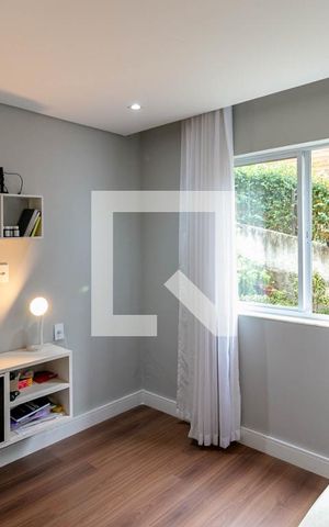 Casa de condomínio à venda com 810m², 4 quartos e 4 vagas Casa de condomínio à venda com 810m², 4 quartos e 4 vagasQuarto 2