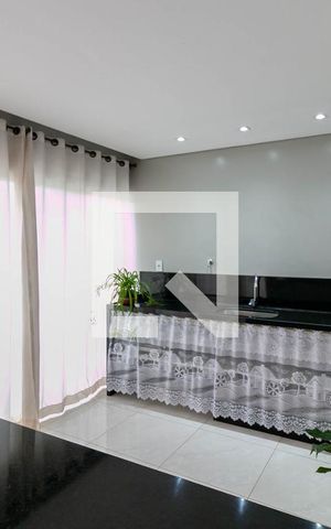 Casa de condomínio à venda com 810m², 4 quartos e 4 vagas Casa de condomínio à venda com 810m², 4 quartos e 4 vagasCozinha