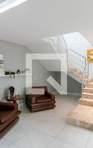 Casa de condomínio à venda com 810m², 4 quartos e 4 vagas Casa de condomínio à venda com 810m², 4 quartos e 4 vagasSala 2