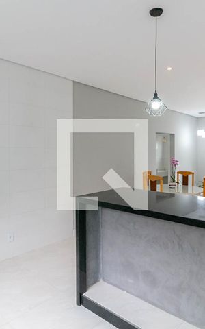 Casa de condomínio à venda com 810m², 4 quartos e 4 vagas Casa de condomínio à venda com 810m², 4 quartos e 4 vagasCozinha