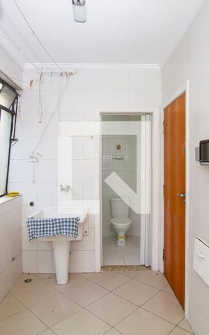 Apartamento à venda com 115m², 3 quartos e 1 vagaÁrea de Serviço