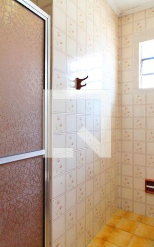 Casa à venda com 147m², 3 quartos e 2 vagasBanheiro