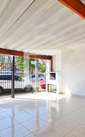 Casa à venda com 147m², 3 quartos e 2 vagasGaragem